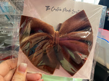Load image into Gallery viewer, Hair Bows - 5in