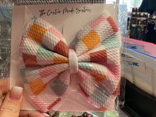 Load image into Gallery viewer, Hair Bows - 5in