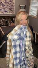 Load image into Gallery viewer, Color Block Plaid Button Down
