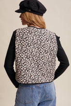 Load image into Gallery viewer, Leopard Print Quilted Vest