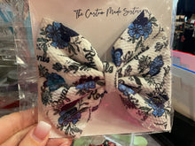 Load image into Gallery viewer, Hair Bows - 5in