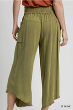 Load image into Gallery viewer, Wide Leg Cargo Pants (Green)
