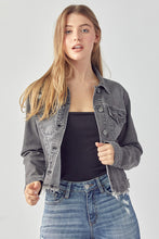 Load image into Gallery viewer, Frayed Hem Washed Jean Jacket