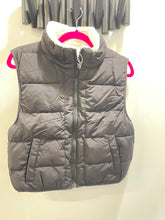 Load image into Gallery viewer, Reversible Vest with Sherpa