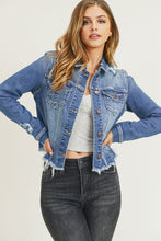 Load image into Gallery viewer, Frayed Hem Washed Jean Jacket