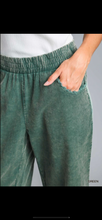 Load image into Gallery viewer, Wide Leg Corduroy Pants