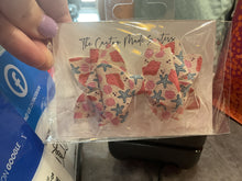 Load image into Gallery viewer, Faux Leather Bows