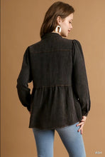 Load image into Gallery viewer, Snow Washed Button Up Top