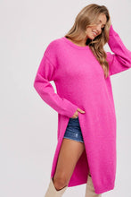 Load image into Gallery viewer, HIGH SLIT LONGLINE PULLOVER
