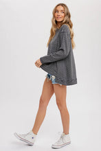 Load image into Gallery viewer, CREWNECK SLOUCHY STRIPE TOP