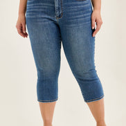 JUDY BLUE MidRise Capri - PLUS