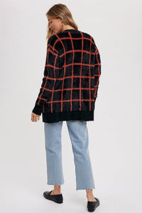 GRID PATTERN FUZZY CARDIGAN