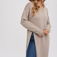 HIGH SLIT LONGLINE PULLOVER