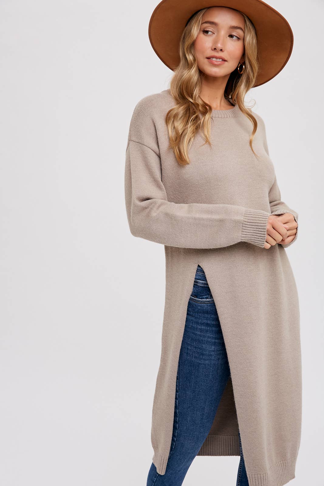 HIGH SLIT LONGLINE PULLOVER