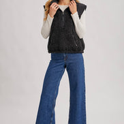 SHERPA CONTRAST HIGH STAND COLLAR VEST