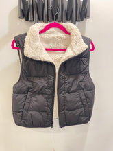 Load image into Gallery viewer, Reversible Vest with Sherpa
