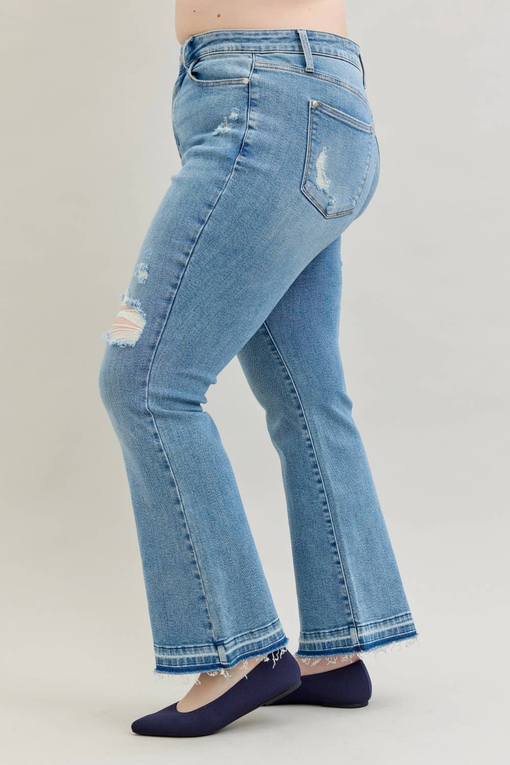 JUDY BLUE Mid Rise Destroy & Released Hem Bootcut