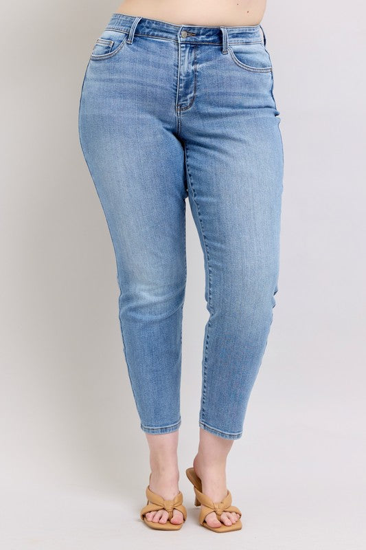 Dixie Belle Slim Fit Judy Blue Denim Jeans