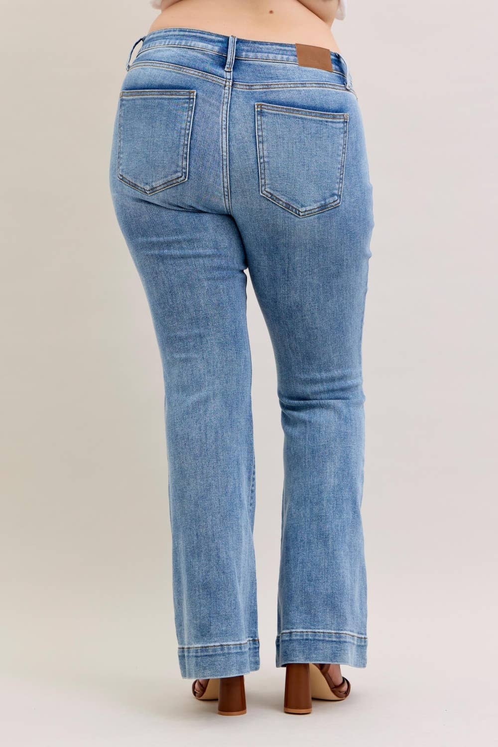 JUDY BLUE Mid Rise Flare - PLUS