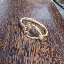 Load image into Gallery viewer, Beautiful Bling Arrowhead Cuff Bracelet
