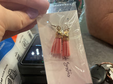 Load image into Gallery viewer, Earrings
