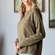 Ribbed V-Neck Curvy Top