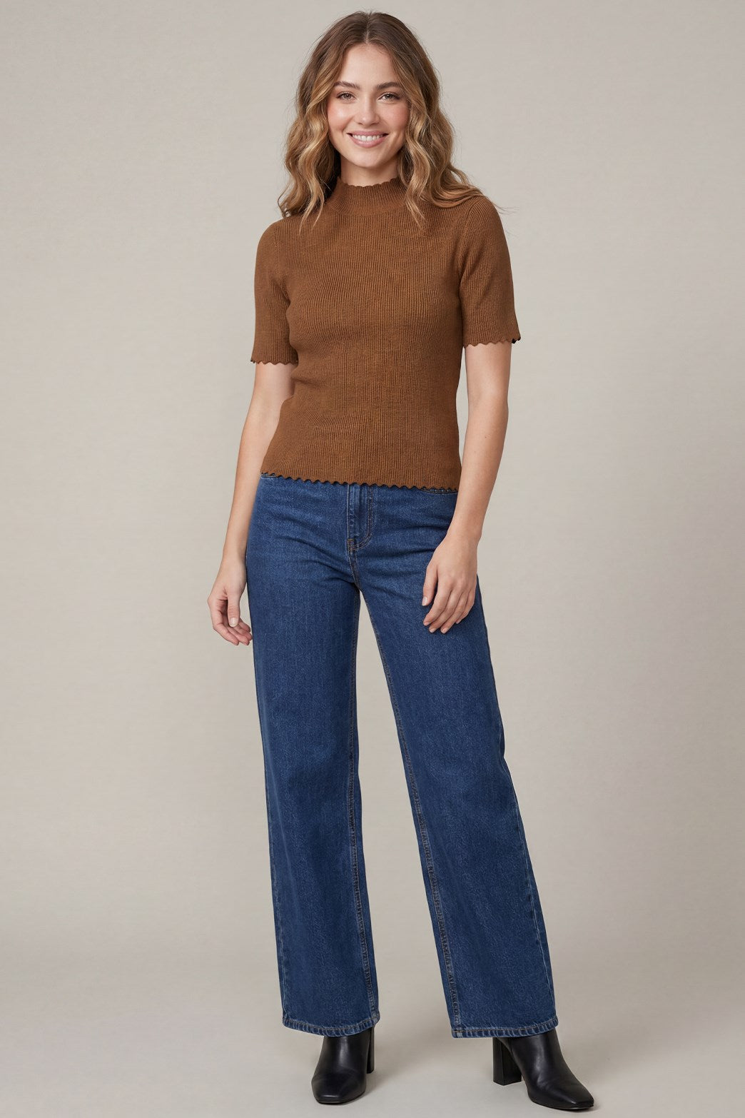 Short Sleeve Scallop Sweater