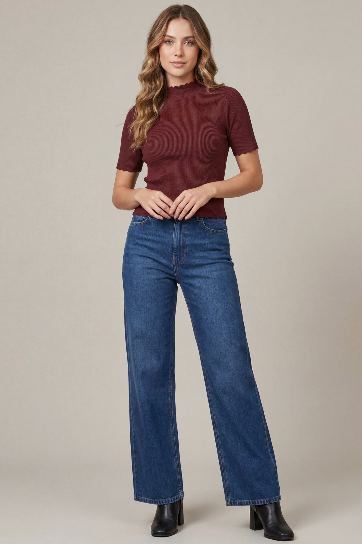 Short Sleeve Scallop Sweater