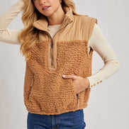 SHERPA CONTRAST HIGH STAND COLLAR VEST