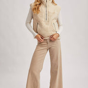SHERPA CONTRAST HIGH STAND COLLAR VEST