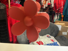 Load image into Gallery viewer, Flower Hair Claw
