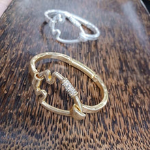 Load image into Gallery viewer, Beautiful Bling Arrowhead Cuff Bracelet
