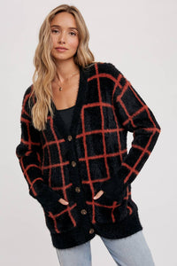 GRID PATTERN FUZZY CARDIGAN