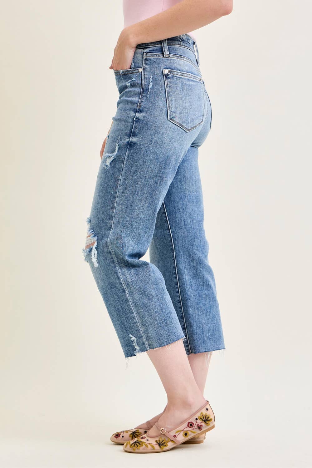 JUDY BLUE High Waisted w/ Destroy Crop Wide Leg