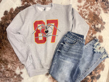 Load image into Gallery viewer, CHIEFS Sweatshirt 87 w/Heart Hands
