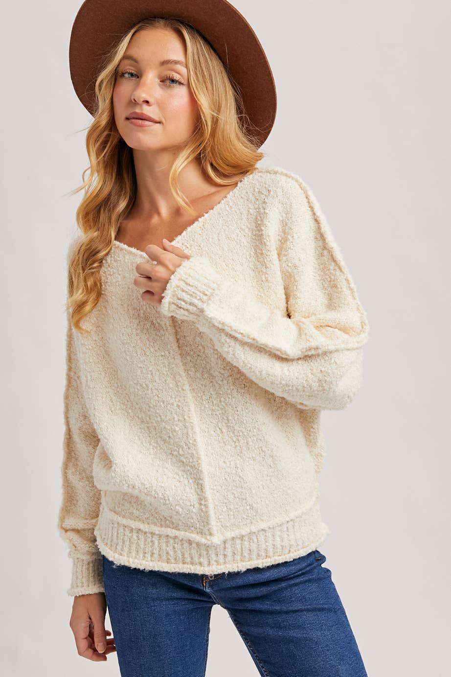 WIDE NECK OVERSIZED PULLOVER KNIT SWEATER