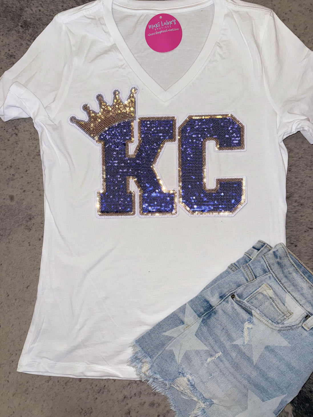 KC Crown Royals V-Neck Tee w/Sequin Patch