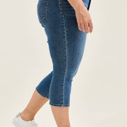JUDY BLUE MidRise Capri - PLUS