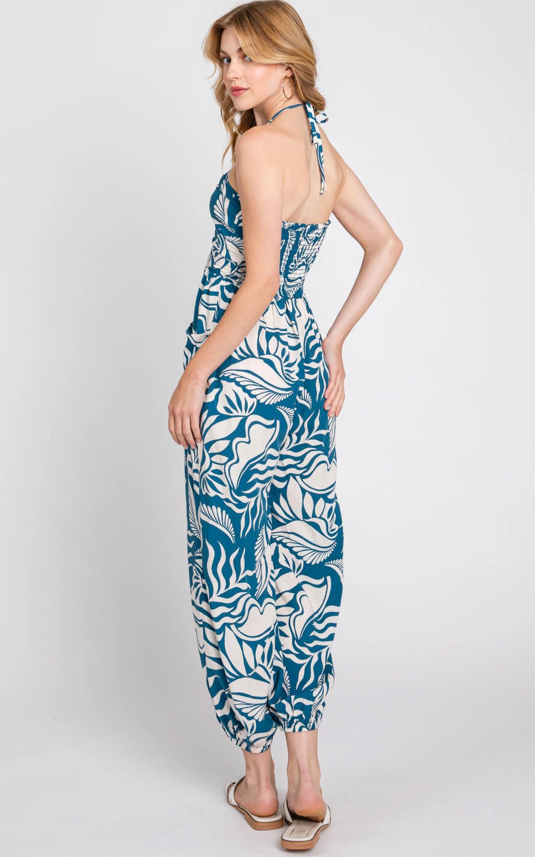 Jogger Jumpsuit w Deep V-Neck Detail