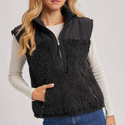 SHERPA CONTRAST HIGH STAND COLLAR VEST