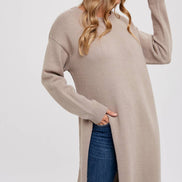 HIGH SLIT LONGLINE PULLOVER
