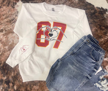 Load image into Gallery viewer, CHIEFS Sweatshirt 87 w/Heart Hands
