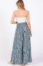 Load image into Gallery viewer, Smocked Waist Wide Leg Pants
