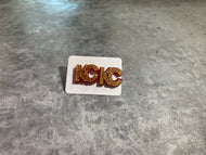 KC Stud (gold glitter)