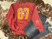 Load image into Gallery viewer, CHIEFS Sweatshirt 87 w/Heart Hands
