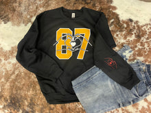 Load image into Gallery viewer, CHIEFS Sweatshirt 87 w/Heart Hands
