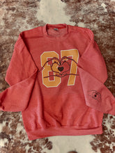 Load image into Gallery viewer, CHIEFS Sweatshirt 87 w/Heart Hands
