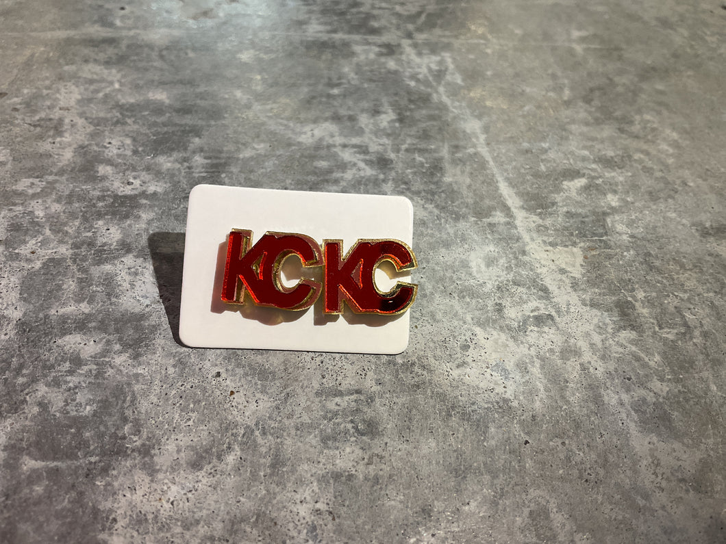 KC Stud Earring (red shiny)