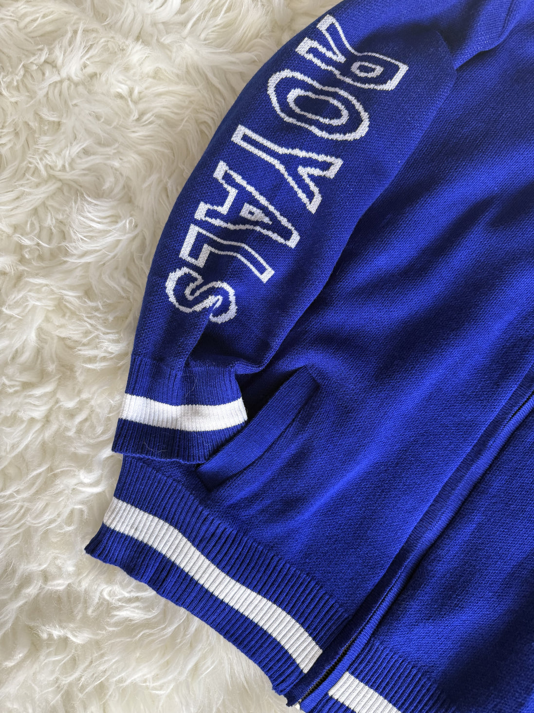 Royals Zip-Up Sweater w/Pockets (style 1)