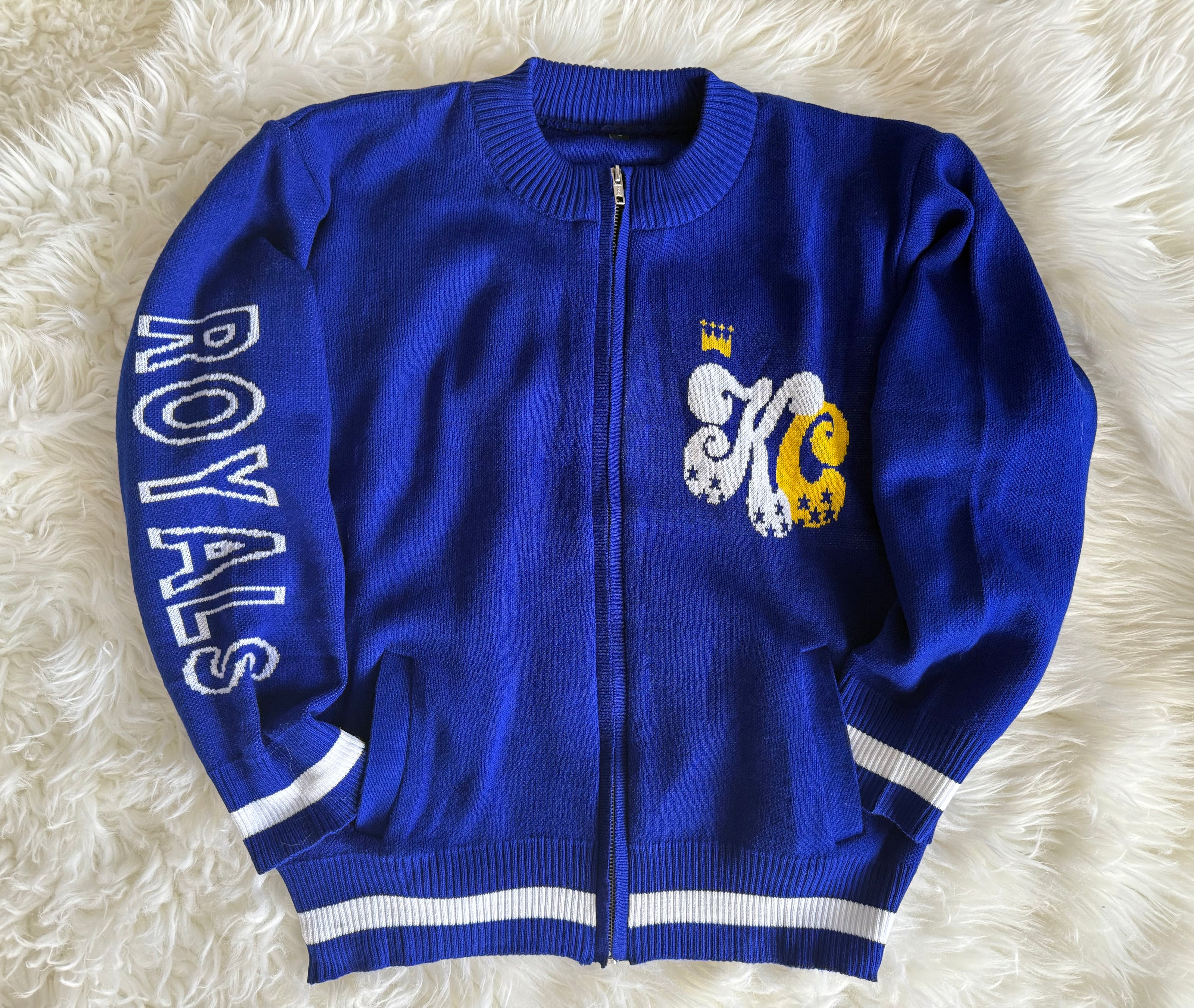 Royals Zip-Up Sweater w/Pockets (style 1)